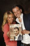 Amsterdam, 3 Mei 2012 Presentatie Nieuw Magazine RAFAEL in Cafe Vak zuid, Olympisch Stadion.
Rafel v d Vaart samen met zijn vrouw Sylvie v d Vaart
Foto Peter Smulders BV