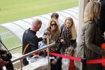 Lausanne, 17 en 18 Augustus 2012
Sylvie v d Vaart samen met de dames van het Nederlands elftal, Rafael v d Vaart en hun zoontje Damian v d Vaart
Foto Peter Smulders BV