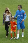 Lausanne, 17 en 18 Augustus 2012
Sylvie v d Vaart samen met de dames van het Nederlands elftal, Rafael v d Vaart en hun zoontje Damian v d Vaart
Foto Peter Smulders BV