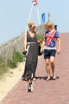 Zandvoort 24 mei 2012
Thomas Berge betrapt met zijn nieuwe vriendin Hollywood vrouw Myrthe Mylius
op het strand van Zandvoort.
Peter Smulders bv