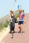 Zandvoort 24 mei 2012
Thomas Berge betrapt met zijn nieuwe vriendin Hollywood vrouw Myrthe Mylius
op het strand van Zandvoort.
Peter Smulders bv