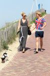 Zandvoort 24 mei 2012
Thomas Berge betrapt met zijn nieuwe vriendin Hollywood vrouw Myrthe Mylius
op het strand van Zandvoort.
Peter Smulders bv