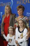 Rotterdam, 16 Juni 2012
Premiere Musical Little Mermaid in het Nieuwe Luxor theater
Tine Boskamp met dochter en kleinkinderen
Foto Peter Smulders BV