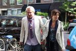 Amsterdam 2 juni 2012
Tom Egbers en zijn vrouw Janke Dekker aan het winkelen op de cornelis schuytstraat.
Peter Smulders bv