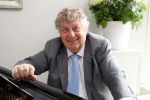 Breda 5 juni 2012
Presentatie Cook acadamy van Princess met Joop Braakhekke Geert Hoes Hind en Aad Ouborg. Tony Eyk
Peter Smulders bv