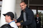 Amsterdam 4 juni 2012
Vertrek Nederlands elftal vanaf het Hilton hotel naar het EK in Oekraine en Polen. Wesley Sneijder met Nialaya armbanden
Peter Smulders bv