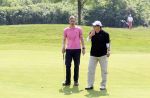 Halfweg 23 mei 2012
Uitreiking boek Willem V Hanegem door Marco v Basten op golfbaan houtrak.
Peter Smulders bv