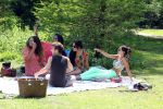 Amsterdam 23 mei 2012
Yolanthe Sneijder Cabau v Kasbergen met oa Lauretta Gerards en andere vrienden in het vondelpark.
Peter Smulders bv