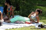Amsterdam 23 mei 2012
Yolanthe Sneijder Cabau v Kasbergen met oa Lauretta Gerards en andere vrienden in het vondelpark.
Peter Smulders bv