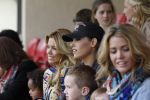 Lausanne, 17 en 18 Augustus 2012
Yolanthe Sneijder-Cabau samen met de dames van het Nederlands elftal, Wesley Sneijder en Jessey Sneijder
Foto Peter Smulders BV