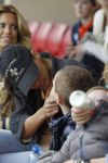 Lausanne, 17 en 18 Augustus 2012
Yolanthe Sneijder-Cabau samen met de dames van het Nederlands elftal, Wesley Sneijder en Jessey Sneijder
Foto Peter Smulders BV