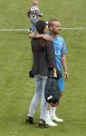 Lausanne, 17 en 18 Augustus 2012
Yolanthe Sneijder-Cabau samen met de dames van het Nederlands elftal, Wesley Sneijder en Jessey Sneijder
Foto Peter Smulders BV