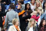 Amsterdam 2 juni 2012
Nederland- Noord ierland 6-0 in de arena. Moeder Yolanthe Sneijder Cabau met vriend
Peter Smulders bv