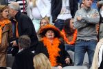 Amsterdam 2 juni 2012
Nederland- Noord ierland 6-0 in de arena. Moeder Yolanthe Sneijder Cabau met vriend
Peter Smulders bv