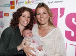 Amsterdam 30 mei 2013
Mom's moment in het Hilton Tree hotel. barbara Barend met baby en vriendin
Peter Smulders bv