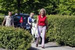 Almere 27 mei 2013
Berdien Stenberg met zoon op de golfbaan van Almeerder hout.
Peter Smulders bv