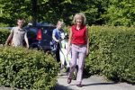 Almere 27 mei 2013
Berdien Stenberg met zoon op de golfbaan van Almeerder hout.
Peter Smulders bv