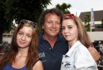 Uden 18 juni 2013
Tros Muziek feest op de markt in Uden. Brigitte Nijman met man en zijn dochter
Peter Smulders bv