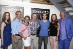 Amsterdam 18 juni 2013
Cast presentatie Wim Sonneveld de musical in carre met in de hoofdrollen Tony Neef en Mariska v Kolck. De foto toont de complete cast v.l.n.r. Sandra Jonkman, Jan Elbertse, Mariska van Kolck, Tony Neef, Thomas Cammaert en Cindy Bell samen met Hans van der Woude
Peter Smulders bv