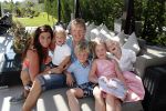Istanbul 20 mei 2013
Op bezoek thuis bij Dirk Kuyt en zijn vrouw Gertrude en hun kinderen.
Dirk speelt bij Fenerbache en woont in een prachtig huis op een bewaakt compound.
Peter Smulders bv