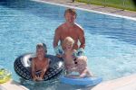 Istanbul 20 mei 2013
Op bezoek thuis bij Dirk Kuyt en zijn vrouw Gertrude en hun kinderen.
Dirk speelt bij Fenerbache en woont in een prachtig huis op een bewaakt compound.
Peter Smulders bv