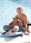 Istanbul 20 mei 2013
Op bezoek thuis bij Dirk Kuyt en zijn vrouw Gertrude en hun kinderen.
Dirk speelt bij Fenerbache en woont in een prachtig huis op een bewaakt compound.
Peter Smulders bv