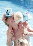 Istanbul 20 mei 2013
Op bezoek thuis bij Dirk Kuyt en zijn vrouw Gertrude en hun kinderen.
Dirk speelt bij Fenerbache en woont in een prachtig huis op een bewaakt compound.
Peter Smulders bv
