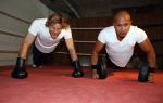 Amsterdam 13 juni 2013
Dirk Taat aan het trainen met personal trainer Oswin Beingsick bij sportcity.
Peter Smulders bv