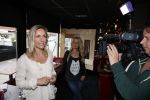 Amsterdam 29 mei 2013
Vivian Reys en Marvy Rieder laten zich opsluiten (lock me up) voor de stichting stop kindermisbruik in Red Sun. Evelien Holsken
Peter Smulders bv