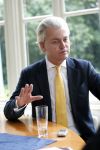 Den Haag 19 juni 2013
Karel Hille interviewt Geert Wilders bij daar waar Karel woont.
Peter Smulders bv
