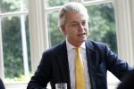 Den Haag 19 juni 2013
Karel Hille interviewt Geert Wilders bij daar waar Karel woont.
Peter Smulders bv