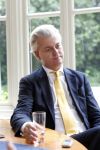 Den Haag 19 juni 2013
Karel Hille interviewt Geert Wilders bij daar waar Karel woont.
Peter Smulders bv