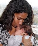 Amsterdam 30 mei 2013
Mom's moment in het Hilton Tree hotel. Georgina Kwayke met baby
Peter Smulders bv