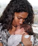 Amsterdam 30 mei 2013
Mom's moment in het Hilton Tree hotel. Georgina Kwayke met baby
Peter Smulders bv