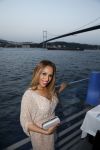 Istanbul 21 mei 2013
Presentatie nieuw sieradenlijn Yolanthe Cabau van Yolanthe Sneijder Cabau in het meest populaire restaurant / club Reina van Istanbul. Wesley Sneijder was trots als een pauw. Glennis Grace
Peter Smulders bv