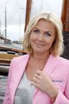 Volendam 23 mei 2013
Presentatie cd Tim Douwsma en Monique Smit in Old Dutch. Irene Moors reikt hem uit.
Peter Smulders bv