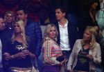 Arena 25 mei 2013
Toppers in concert in de arena met Jeroen v d Boom Rene Froger en Gerard Joling. Jan Smit met zijn zwangere vrouw Lisa
Peter Smulders bv