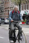 Amsterdam 30 mei 2013
jan Stekelenburg op de fiets in amsterdam zuid.
Peter Smulders bv