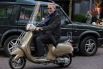 Amsterdam 5 oktober 2012
John Lukken op vespa scooter.
Peter Smulders bv