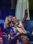 Arena 25 mei 2013
Toppers in concert in de arena met Jeroen v d Boom Rene Froger en Gerard Joling. Liza Smit zwanger
Peter Smulders bv