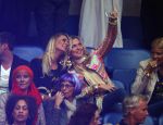 Arena 25 mei 2013
Toppers in concert in de arena met Jeroen v d Boom Rene Froger en Gerard Joling. Liza Smit zwanger
Peter Smulders bv