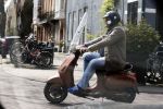 Amsterdam 10 mei 2013
Menno Kohler op zijn vespa scooter
Peter Smulders bv