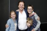 Amsterdam 29 mei 2013
25 jaar Pixar in EXPO Amsterdam. Michiel Mol met kinderen Myrthe Paul en Pieter
Peter Smulders bv