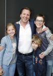 Amsterdam 29 mei 2013
25 jaar Pixar in EXPO Amsterdam. Michiel Mol met kinderen Myrthe Paul en Pieter
Peter Smulders bv