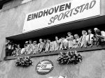 Eindhoven, 26 mei 1988
PSV wordt gehuldigd op het gemeentehuis voor het behalen van de europacup I



PETER SMULDERS BV