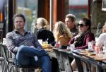 Amsterdam 31 mei 2013
Patrick Stoof (acteur komt een man bij de dokter) met vrouw /vriendin op terras.
Peter Smulders bv