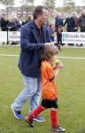 Beverwijk 25 mei 2013
Voetbaltournooi van Rafael v d Vaart . Zijn vriendin Sabia Boulahrouz en zoon Damian zijn ook aanwezig. Vader ramon v d Vaart
Peter Smulders bv