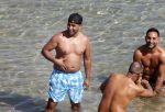 ibiza 15 juni 2013
Wesley Sneijder en Yolanthe Sneijder Cabau met Rodney Reduan en Jalal Diba en vrienden bij tropicana beach.
Peter Smulders bv