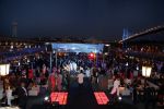 Istanbul 21 mei 2013
Presentatie nieuw sieradenlijn Yolanthe Cabau van Yolanthe Sneijder Cabau in het meest populaire restaurant / club Reina van Istanbul. Wesley Sneijder was trots als een pauw.
Peter Smulders bv