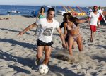 ibiza 14 juni 2013
Wesley en Rodney Sneijder aan het voetballen met Xelly en Rebecca Cabu v Kasbergen Gokhan Saki Reduan Diba en andere vrienden op het strand van Coco Beach.
Peter Smulders bv